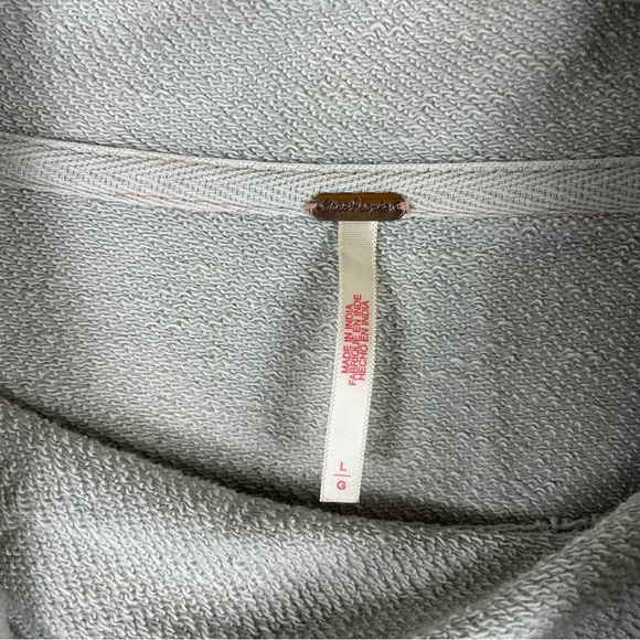 Free People Darling Pullover Gray Lace Detail Boho Cottage Feminine Oversized L - Picture 7 of 11